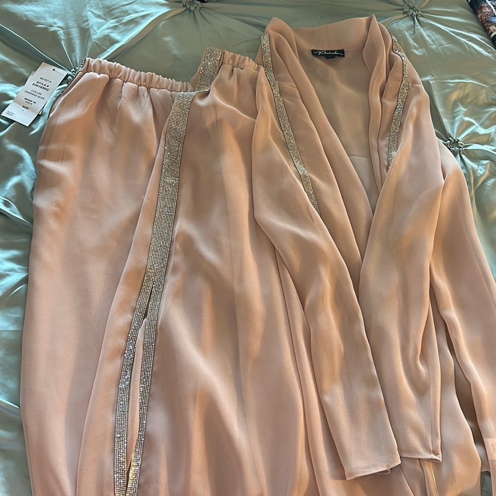 ELEGANT Steinmart Prelude 2 piece pant set BRAND NEW WITH TAGS
